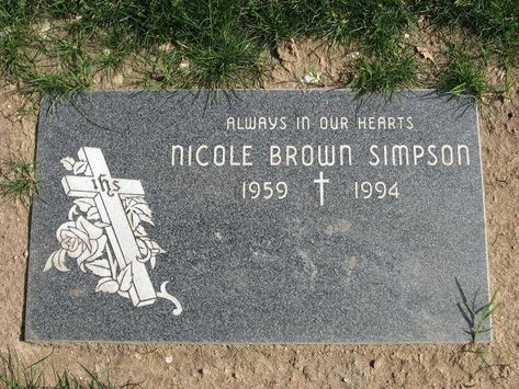 Nicole Brown Simpson Grave Famous Funerals, Nicole Simpson, Unique Headstones, Celebrity Graves, Famous Gravesites, Famous Tombstones, Grave Monuments, Nicole Brown, Grave Stones