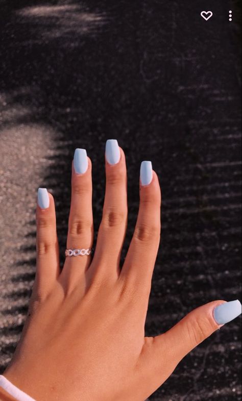 Light Blue With White Tips Nails, Plain Squoval Nails, Light Blue Squoval Nails, Back To School Nails Solid Colors, Freshman Nail Ideas, Freshman Nails, Cute Plain Nails, Nails For 7th Grade, Baby Blue Acrylic Nails