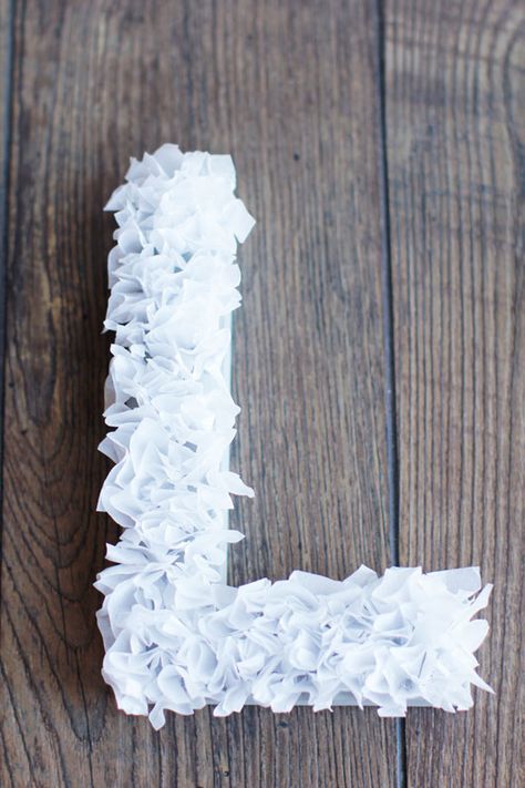 Paper Mache Letters Decorating Ideas, Tissue Paper Wall, Diy Letter Decor, Sustainable Diy Projects, Cute Paper Crafts, Craft Letters, Frozen Room, Paper Letters, Cardboard Letters