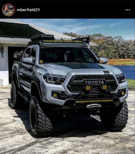 Black Tacoma Trd Pro, Custom Toyota Tacoma, Toyota Tacoma Overland, Toyota Tacoma Lifted, Toyota Trucks 4x4, Toyota Tacoma Mods, Kereta Sport, 2023 Ram 1500, Tacoma Mods