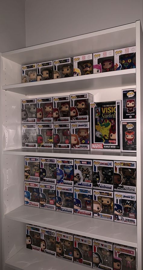 Funko Pop Collection Display, Pop Collection Display, Marvel Themed Room, Marvel Room Ideas, Funko Display Ideas, Funko Pop Display Ideas, Funko Pop Shelves, Disney Funko Pop, Star Wars Funko Pop