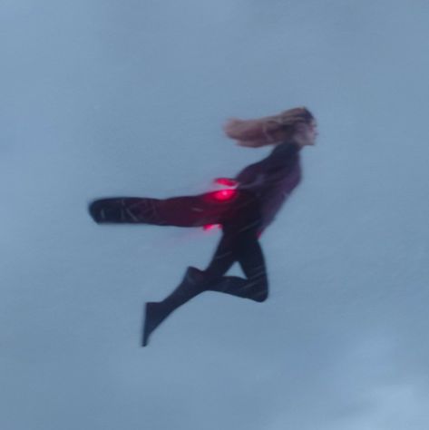 Wandas Powers, Scarlet Widow, Wanda Maximoff Aesthetic, Scarlet Witch Icon, Anime Mouth Drawing, All Marvel Characters, The Scarlet Witch, Best Avenger, Chaos Magic