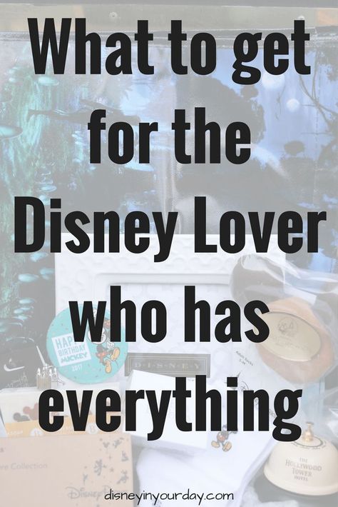 Give Gifts from Mickey this holiday! - Disney in your Day Disney Gift For Teacher, Disney Birthday Gifts, Disney Lover Gift Ideas, Diy Disney Gifts, Disney Gift Ideas, Disney Gifts For Adults, Disney Christmas Vacation, Disney Christmas Gifts, Disney Room