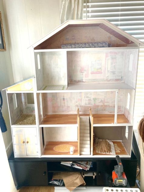 KidKraft Mansion Makeover Project: Part 1 – Brunbellebarbie Redo Barbie House Diy Dollhouse, Diy Dollhouse For Barbie, Redo Barbie House, Barbie House Furniture Diy, Barbie House Makeover Diy, Large Dollhouse Makeover, Wooden Doll House Makeover, Redo Doll House Ideas, Kidcraft Dollhouse Makeover Diy