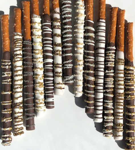 Gold Pretzel Rods, Creativity Projects, Chocolate Covered Pretzel Sticks, Chocolate Pretzel Rods, Graduation Desserts, Dipped Pretzels, Chocolate Covered Apples, Chocolate Creations, Moms 50th Birthday