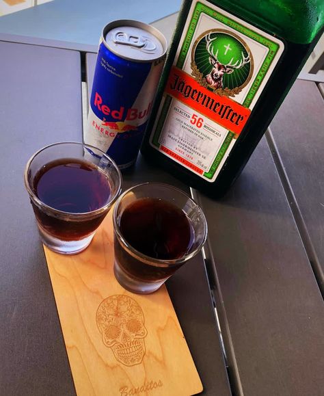 Jagerbombs Aesthetic, Jagermeister Aesthetic, Jagermeister Drinks, Hennessy Drinks, Boys Trip, Jameson Whiskey, Pretty Alcoholic Drinks, Cheers To The Weekend, Nightclub Design