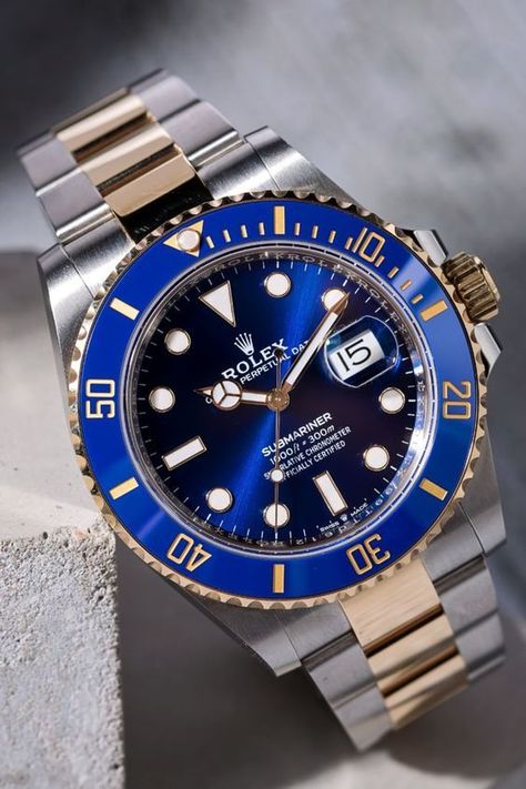 Used Rolex Submariner, Rolex Blue, Rolex Watches Submariner, Mens Rolex, Submariner Watch, Mens Luxury Lifestyle, Rolex Watches For Sale, Rolex Usa, Used Rolex