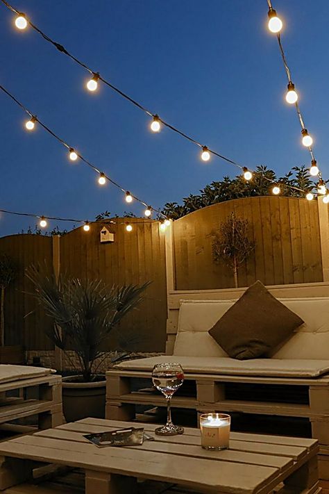 Outdoor Lighting Ideas - Like what you found? Please do not hesitate to click for more - Click to Visit IMMEDIATELY! Funny Vine, Patio String Lights, Outdoor Garden Lighting, Meteor Garden 2018, Backyard Lighting, Kew Gardens, Festoon Lighting, Patio Lighting, Covent Garden