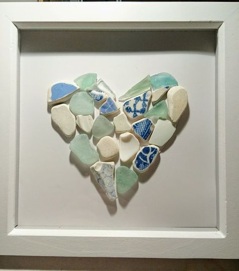 Sea Glass Diy, Sea Glass Art Diy, Sea Glass Mosaic, Sea Glass Art Projects, Beach Glass Crafts, Art Coquillage, Glass Art Pictures, Wine Glass Art, Sea Crafts