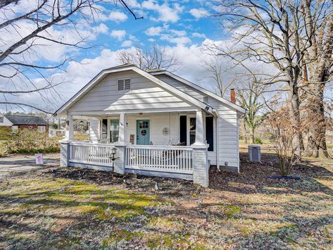 Cute house! Circa 1938. One acre in North Carolina. $235,000 - The Old House Life 1938 House, Rocking Chair Front Porch, Beautiful Exterior, Relaxing Space, Charming Home, Exp Realty, Modern Appliances, Craftsman Style Homes, Large Backyard