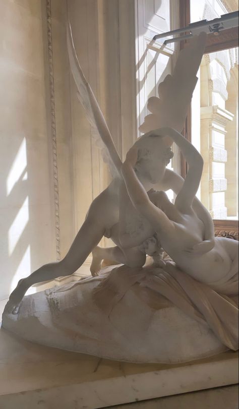 Paris Texas Lana Del Rey, Art Statue Aesthetic, Psyche Cupid, Cupid Art, French Museum, Museum Louvre, Statue Aesthetic, Taylor Swift Lana Del Rey, R Aesthetic