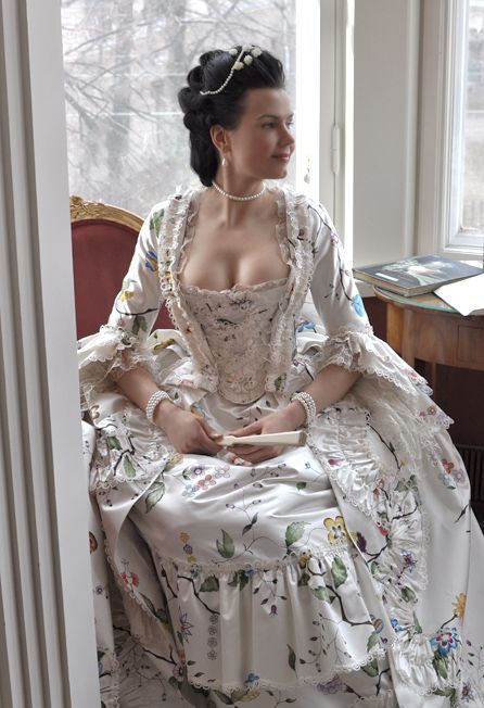 Before the Automobile: Hand painted robe à la Française, late 1750's to early 1770's 1700s Dresses, 18th Century Dresses, 18th Century Dress, Rococo Fashion, 18th Century Clothing, Century Dress, Corset Fashion, Old Fashion Dresses, 18th Century Fashion