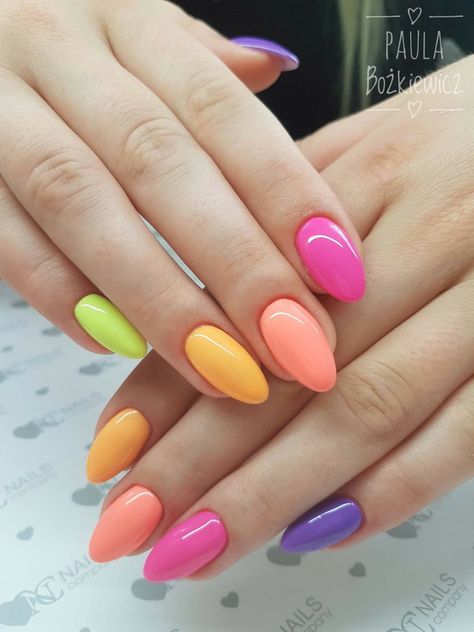 Medium Length Summer Nails, Cute Spring Nail Ideas, Unique Summer Nails, Summer Nails Designs 2023, Summer Nails 2023 Gel, Nails 2023 Gel, Multicolor Nails, Summer Nails Designs, Spring Nails 2023