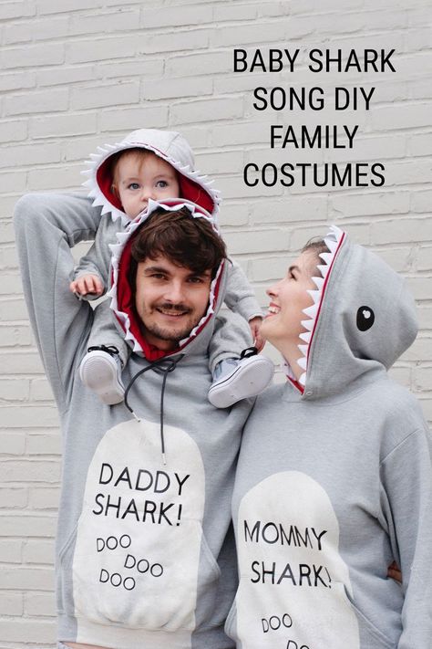 Baby Shark Song DIY Family Halloween Costume Ideas for the Family - Learn how to sew a shark costume for your baby, toddler, or child -- and yourself! Learn how to make a shark hoodie costume to stay warm and cozy while trick or treating! #halloween #halloweencostumes #babyshark #babycostumes #halloweencrafts #halloween2018 #sewing #sewingtutorial #costumes Costume Halloween Famille, Diy Family Halloween Costumes, Shark Baby Costume, Halloween Costumes You Can Make, Family Halloween Costume Ideas, Shark Costume, Family Halloween Costume, Baby Shark Song, Halloween Infantil