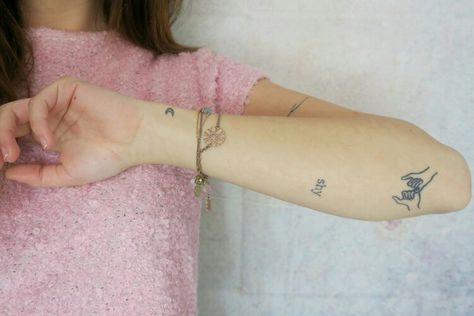 Marzia Bisognin Tattoos #cutiepiemarzia Marzia Pewdiepie, Marzia Kjellberg Tattoos, Pewdiepie Tattoo, Shy Tattoo, Minimal Tatoo, Marzia Kjellberg, Marzia Bisognin, The Way I Am, Cute Tats