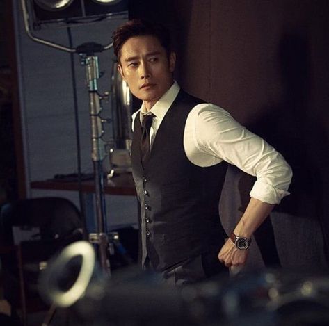 Byung Hun Lee, Lee Byung Hun, Male Poses, Korean Idol, Korean Men, Asian Actors, Asian Men, Korean Actors, Korean Drama