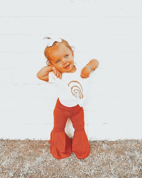 Country Kids Outfits, Country Baby Girl Outfits, Baby Girl Country Outfits, Baby Girl Western Outfits, Cute Babies Pictures, Western Baby Girl Outfits, Country Baby Outfits, Western Baby Outfits, Western Baby Pictures