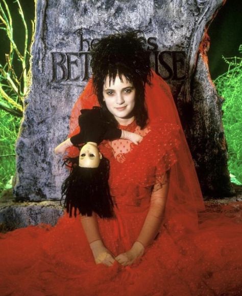 Winona Ryder Beetlejuice, Beetlejuice 1988, Ruth Gordon, Lydia Beetlejuice, Winona Forever, Beetlejuice Movie, Lydia Deetz, Tim Burton Films, Tim Burton Movie