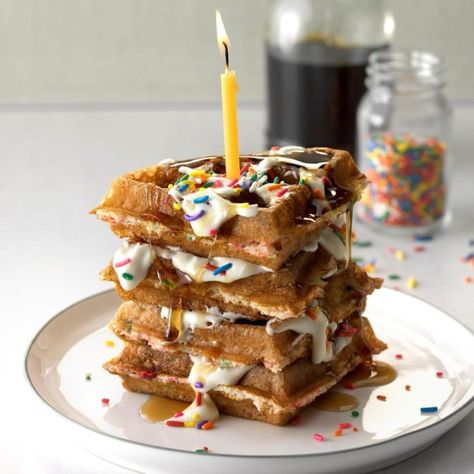 Birthday Cake Waffles, Waffle Birthday, Cake Waffles, Recipes Using Cake Mix, Waffle Iron Recipes, Cake Mix Desserts, Waffle Ingredients, Waffles Recipe, Waffle Cake