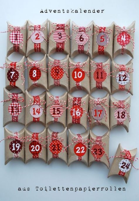 Toilet Paper Rolls Advent Calendar and 25 Homemade Advent Calendars on Frugal Coupon Living plus ideas for your Christmas Cookie Exchange and Homemade DIY Christmas Gift Ideas. Homemade Advent Calendars, Calendar Advent, Hantverk Diy, Advent Calenders, Diy Calendar, Noel Diy, Christmas Calendar, Diy Advent Calendar, בר מצווה