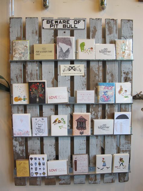 A rustic display of greeting cards from local small presses. Card Display Ideas, Gift Shop Displays, Craft Fair Booth Display, Greeting Card Display, Christmas Card Display, Craft Show Booth, Craft Fairs Booth, Craft Stalls, Craft Fair Displays