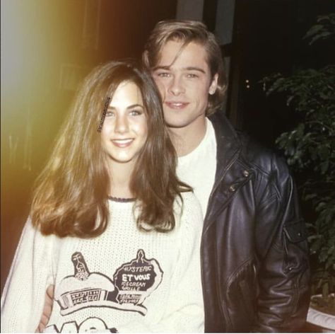 Brad Pitt Girlfriend, Brad And Jennifer, Robin Givens, Brad Pitt And Jennifer, Claire Forlani, Brad Pitt And Angelina Jolie, Friends Merchandise, Jen Aniston, Gwyneth Paltrow