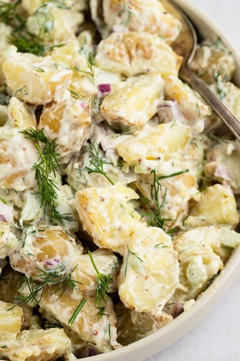 Potato Salad Ina Garten, Ina Garten Potato Salad, Potato Salad Easy, Salad Easy Recipe, Salad Caprese, Salad Coleslaw, Making Potato Salad, Winter Salads, Dill Potatoes