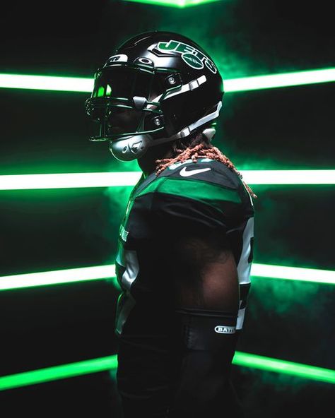 New York Jets on Instagram: "Night Mode: ON 😈" Cool Football Pictures, Nfl Jets, Football Drip, Jets Football, Jet Fan, Night Mode, Ny Jets, Football Pictures, Football Wallpaper