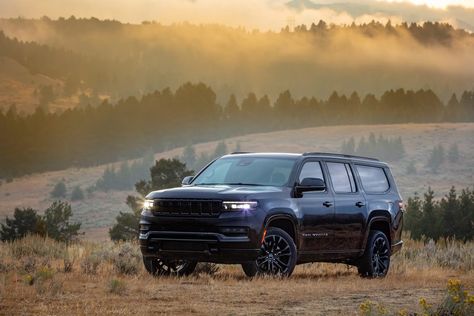 First Look Review: 2023 Jeep Grand Wagoneer L Obsidian 4x4 - Hagerty Media Jeep Grand Wagoneer, Large Suv, Grand Wagoneer, Rear Differential, Escalade Esv, Lincoln Navigator, New Engine, Cadillac Escalade, Twin Turbo