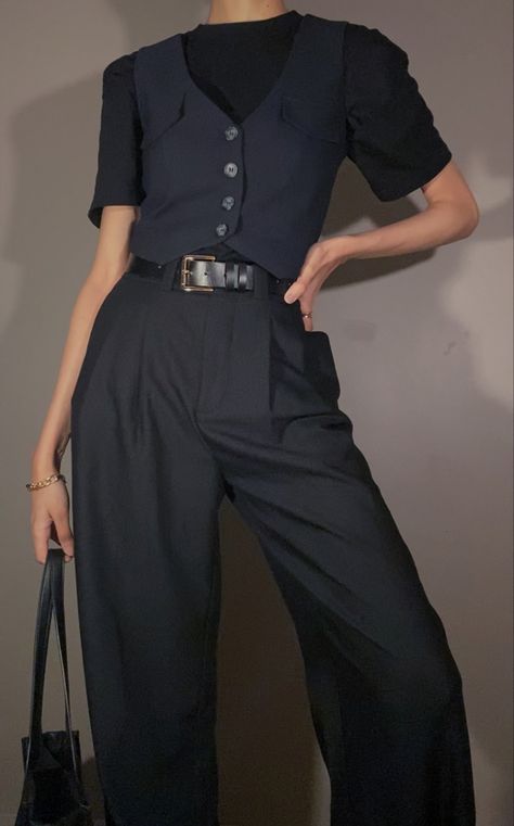 Semi Formal Outfits Gender Neutral, Shirt With Dress Under It, Pants And Corset Outfit Elegant, Business Casual Vest Women, Business Casual Outfits Gender Neutral, Elegant Masculine Outfit Women, Black Suit Vest Outfit Women, Black Vest Outfits For Women Work, College Professor Outfits