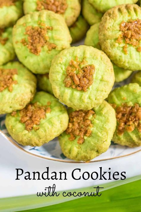 These pandan cookies are pandan flavored coconut cookies with gula melaka topping. They are easy to make, soft, crumbly and absolutely yummy. #pandancookies #pandancoconutcookies #pandanflavoredcookies #pandangulamelakacookies #pandancookiesrecipe #decoratedtreats Buko Pandan Cookies, Malaysian Cookies Recipes, Pandan Coconut Cookies, Pandan Dessert Recipe, Pandan Cookie Recipe, Pandan Brownies, Yougart Cake, Vietnamese Cookies, Pandan Cookie