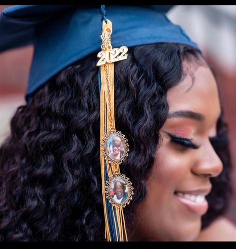 Graduation Tassel Photo Charm Custom Made or DIY in Memory - Etsy Blue Cap And Gown Graduation Outfit, Poses For Graduation, Poses For Graduation Photos, Memorial Outfits, Graduation Memories, Cap And Gown Photos, Cap And Gown Pictures, Gift For Graduate, College Graduation Photoshoot