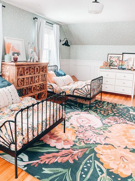 Girl Makeover, Thrifting Tips, Shared Girls Room, Sister Room, Girls Bedroom Makeover, Toddler Bedroom Girl, Big Girl Bedrooms, Toddler Girl Room, Old Room