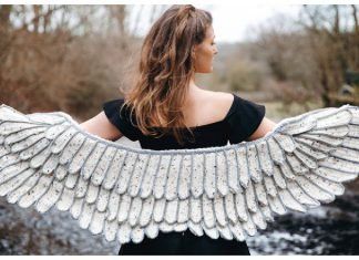 Feather Wings Shawl Crochet Pattern Christmas Shawl Crochet, Crochet Wings Free Pattern, Wing Crochet, Wings Tutorial, Comfy Crochet, Wing Scarf, Painted Fashion, Crochet Wraps, Crochet Feather