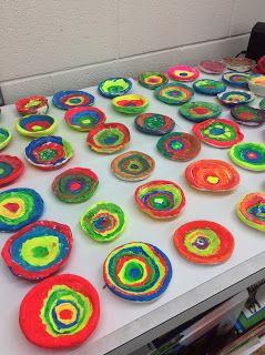 Ms. Curry's Art Room : 1st Grade We were then inspired to create our own version of Kandinsky's painting. First graders started by making pinch pots out of model magic clay and then painted concentric circles inside with bright neon paint. Here are the beautiful results below! Model Magic Clay, Open Ended Art, Clay Lesson, Neon Paint, Elementary School Art, Sculpture Lessons, Model Magic, Neon Painting, Concentric Circles