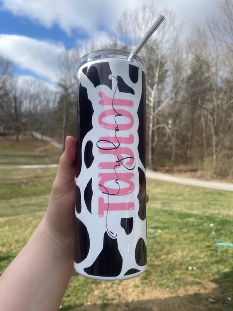 Cow Print Cup, Cow Print Cups, Cow Cups, Cow Tumbler Ideas, Cow Print Tumbler, 20 Oz Tumbler Ideas, Tumblr Cup Designs, Tumblr Cup, Custom Starbucks Cup