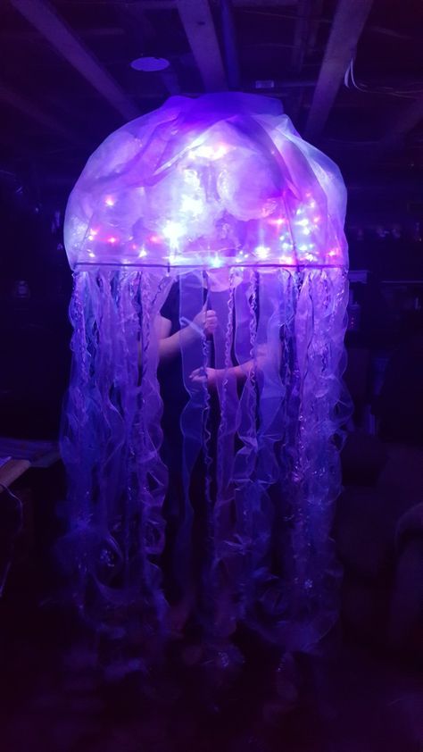 Jellyfish costume Jellyfish Costume Diy, Jellyfish Umbrella, Jellyfish Halloween Costume, Jellyfish Halloween, Bioluminescent Jellyfish, Ariel Halloween, Winter Light Festival, Jellyfish Costume, Diy Jelly