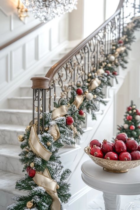 Transform your staircase with stunning Christmas home decor. Snow-kissed garlands and shimmering ornaments create a festive, inviting ambiance. Perfect for adding elegance to your holiday season. #ChristmasHomeDecor #HolidayStyle #FestiveAmbiance Christmas Decir, Christmas Garland Staircase, Staircase Garland, Christmas Lights Inside, Christmas Banister, Christmas Stairs Decorations, Staircase Design Ideas, Christmas Staircase Decor, Everything Christmas