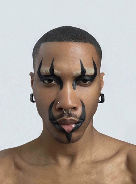 Men Face Halloween Makeup, Emo Men Makeup, White Base Makeup Goth, Gothic Men’s Makeup, Men’s Halloween Makeup Look, Male Demon Makeup, Black Male Makeup, Male Demon Costume, Masc Tradgoth Makeup