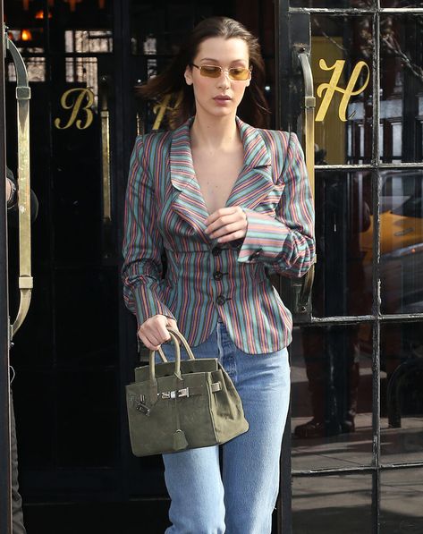 Celebrity Bags, Hermes Kelly 25, Hermes Style, Branded Outfits, Hermes Kelly Bag, Hermes Birkin 25, Buy Bags, Kelly Bag, Birkin 25