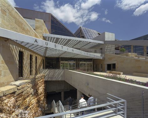 Public Plaza, Warehouse District, Downtown Austin, Industrial Buildings, City Hall, Architecture Building, Modern Architecture, Sydney Opera House, Austin