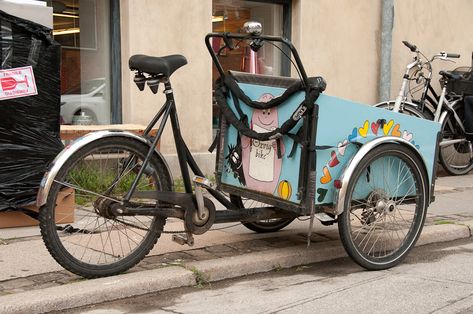 Customize the children box | christiania bikes® UK Christiania Bike, Bike Ideas, Professional Painters, Cargo Bike, Division, Painter, Bike, Vinyl, Paint