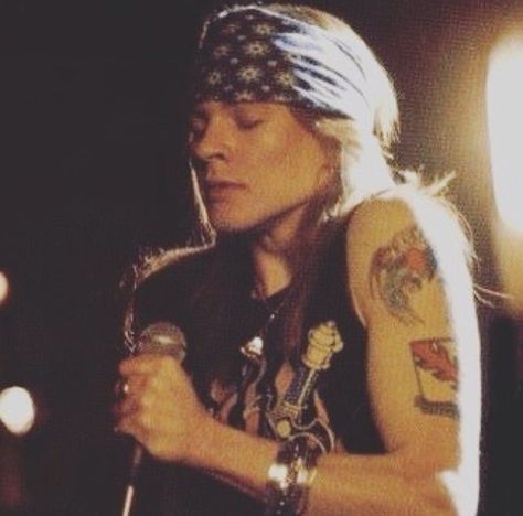 1,783 Followers, 350 Following, 299 Posts - See Instagram photos and videos from Popcorn (@stevens.popcorn) Muzică Rock, Axle Rose, Axel Rose, Duff Mckagan, Paul Stanley, We Will Rock You, Axl Rose, Rock N’roll, I'm With The Band