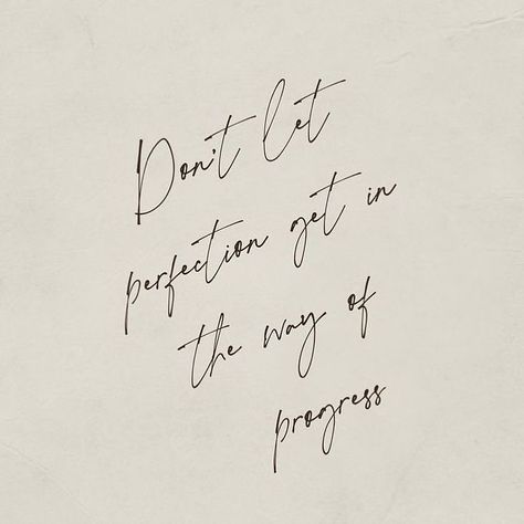 𝒸𝒽𝒶𝓅𝓉𝑒𝓇 𝑜𝓃𝑒 Quotes Cursive, Beauty Typography, Ivy House, Inspo Quotes, Words Of Affirmation, Best Inspirational Quotes, Happy Words, Brand Board, Typography Quotes