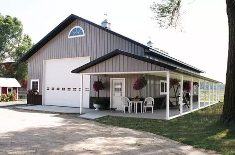 Shop With Living Quarters, Pole Barn Designs, Barn With Living Quarters, Metal Barn Homes, Pole Buildings, Pole Barn House Plans, Design Café, Garage House Plans, Shop Buildings