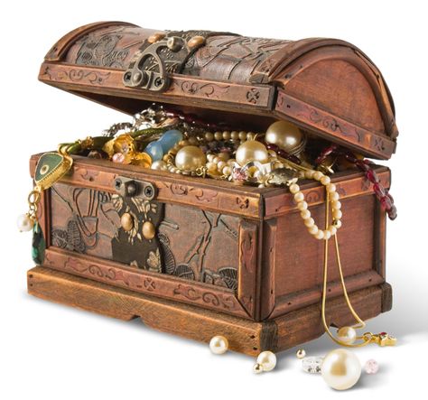 images of treasure chests | Treasure chest isolated on white background معرض فني, Mardi Gras Centerpieces, Pirate Treasure Chest, Pirate Treasure, Pirate Party, Treasure Boxes, Educational Videos, Mystery Box, Treasure Chest