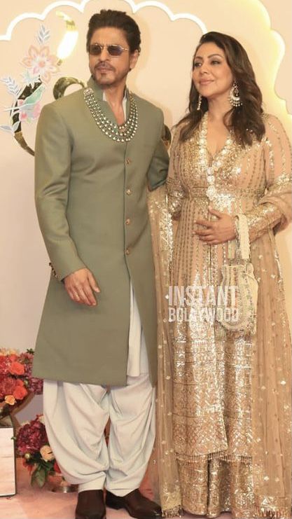 Srk Sherwani, Nawabi Sherwani, Engagement Couple Dress, Engagement Dress For Groom, Indian Wedding Suits Men, Shadi Dress, Man Dress Design, Indian Wedding Clothes For Men, Danish Image