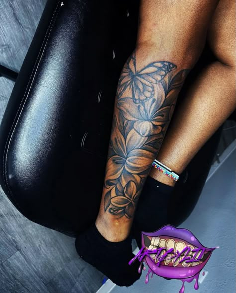 Over The Knee Tattoo Black Women, Tato Meaning, Outer Leg Tattoos Women, Calve Tattoo Black Women, Calf Tattoo Black Women, Calf Tattoos For Black Women, Half Leg Sleeves For Females Calf, Leg Sleeve Black Women, Women Calf Tattoo Ideas