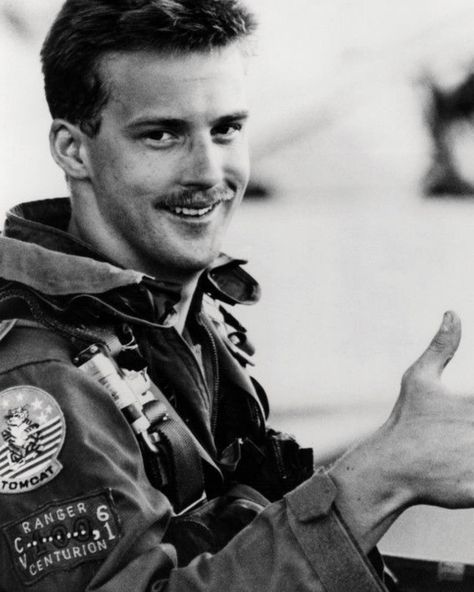 Top Gun: Anthony Edwards as Goose Nick Bradshaw, 30 Years, Navy, Black, Art