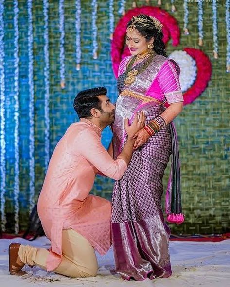 Srimantham Stills Photo, Srimantham Photoshoot, Seemantham Photoshoot, Sreemantham Photoshoot, Seemantham Photos, Seemantham Decoration, Indian Maternity Photos, Funny Wedding Poses, Traditional Shoot